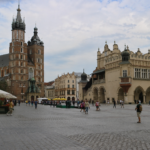 Kazimierz vs. Podgórze – gdzie bije prawdziwe, artystyczne serce Krakowa?