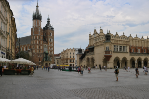 Kazimierz vs. Podgórze – gdzie bije prawdziwe, artystyczne serce Krakowa?